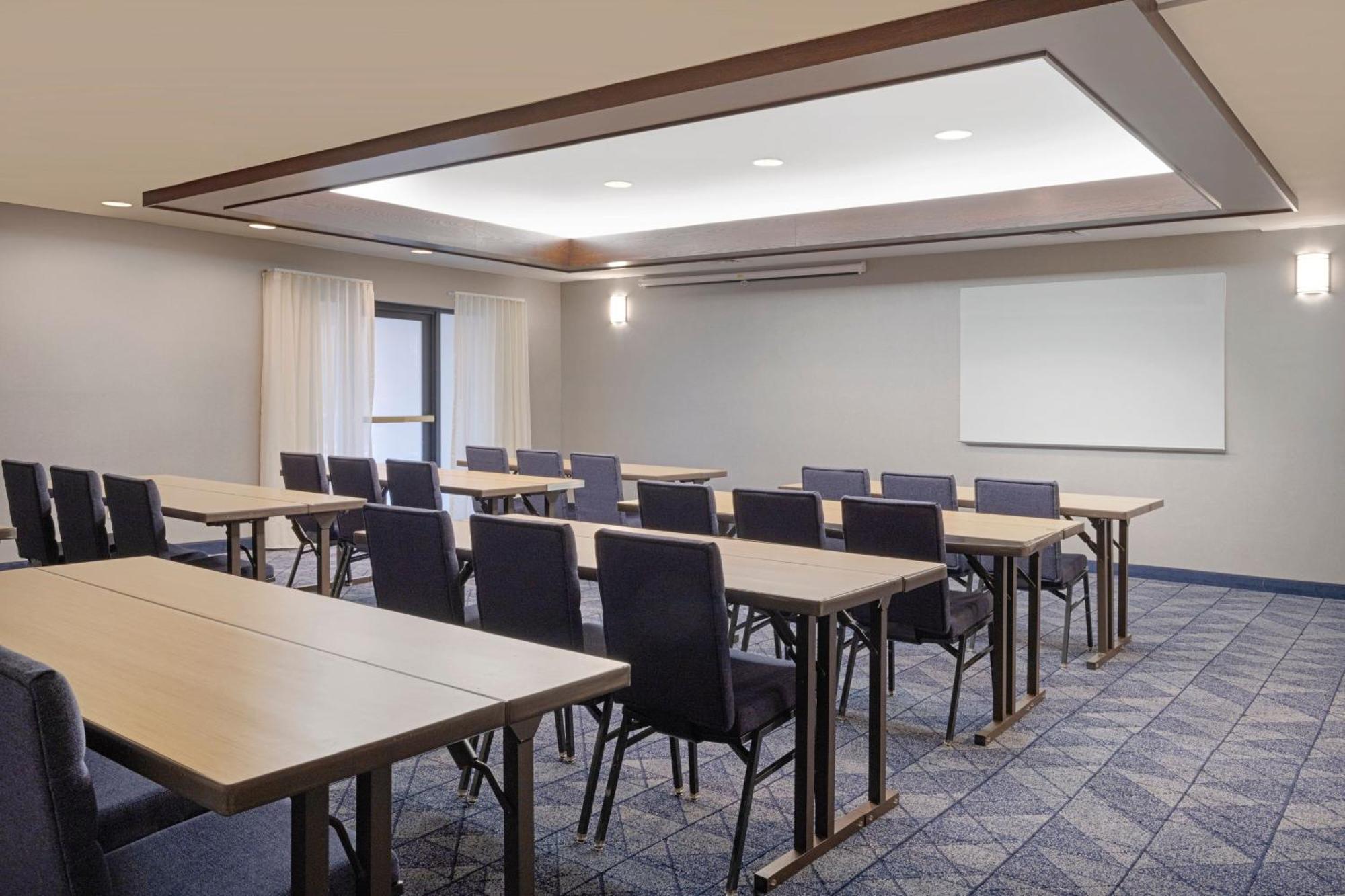 Courtyard Salt Lake City Airport מראה חיצוני תמונה